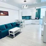 Mamaia Nord Building Prima Linie La Mare Appartement *